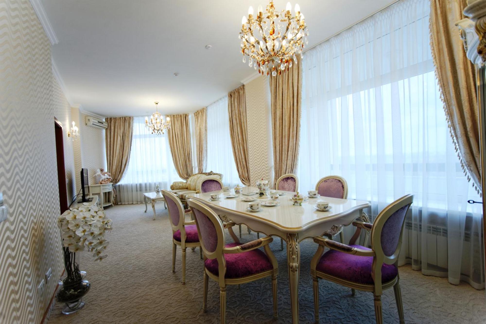 Hotel Kyiv Exterior photo